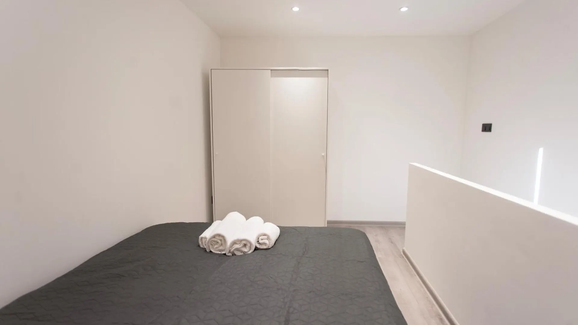 בודפשט Central Minimalistic & Cozy Apartment On Joseph Boulevard