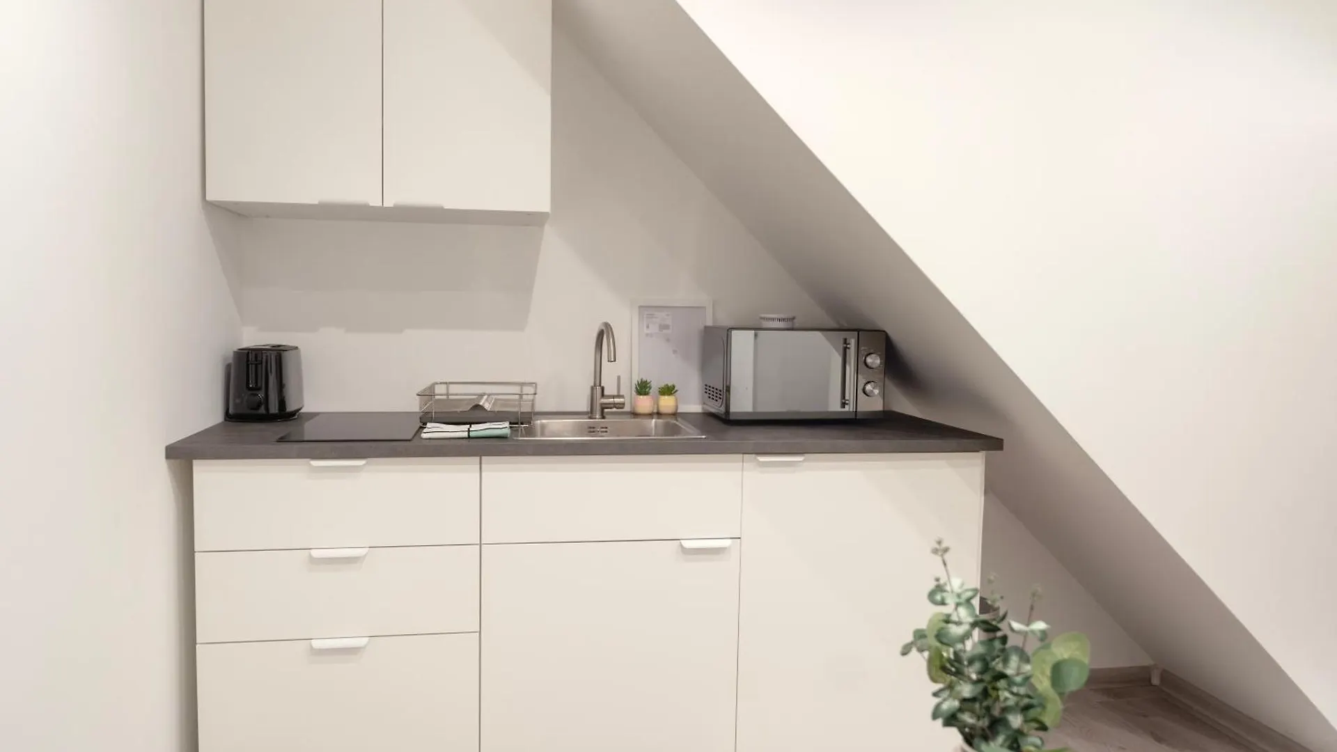 בודפשט Central Minimalistic & Cozy Apartment On Joseph Boulevard 0*,  הונגריה