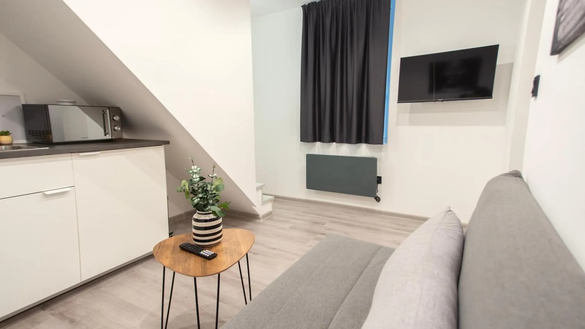 Central Minimalistic & Cozy Apartment On Joseph Boulevard 부다페스트